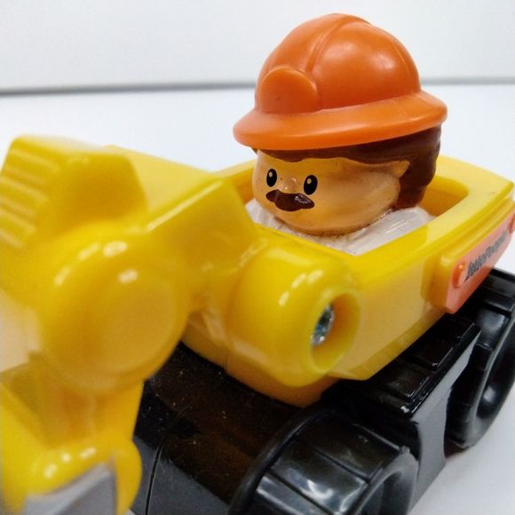 Fisher Price Little People Wheelies Excavator Construction Loader Movable Scoop - Picture 8 of 10